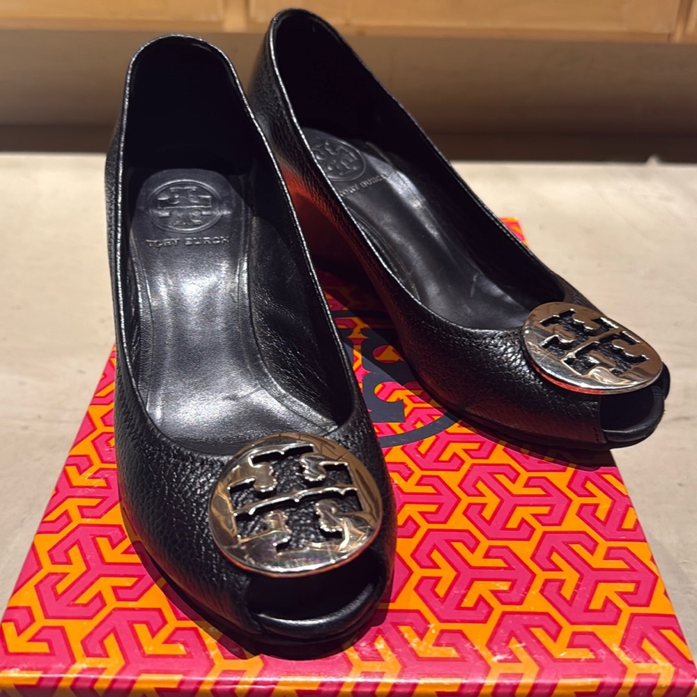 Tory Burch Black Leather Heels with Signature Medallion